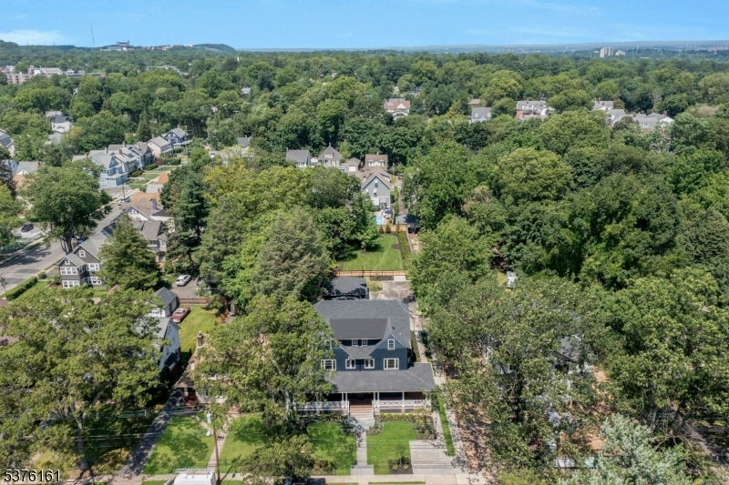 Listing image 47