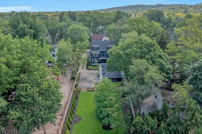 Listing image 48