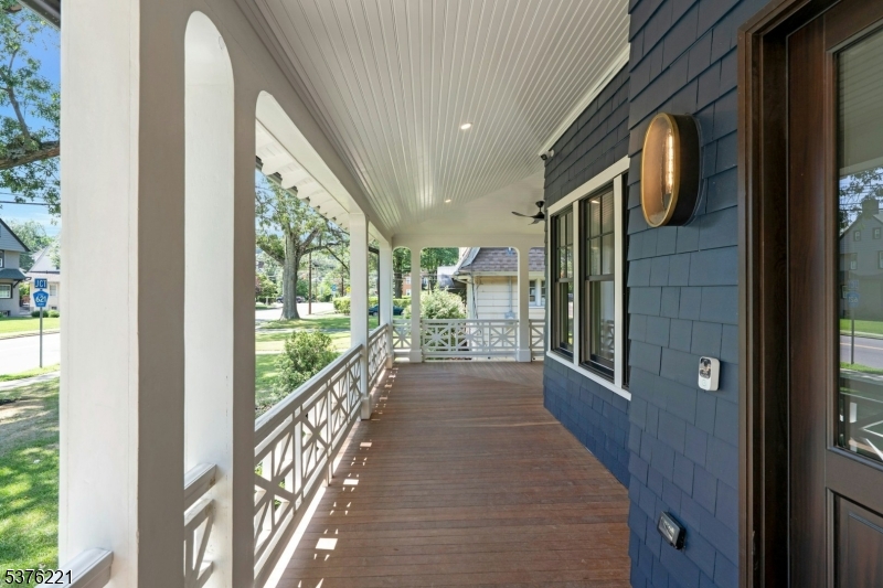 Listing image 48