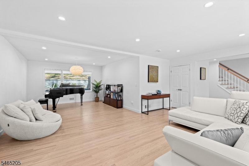 309 Ashland Rd, Summit, NJ, 07901-3124