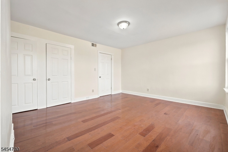 359 S 18Th St, Newark, NJ, 07103-1318