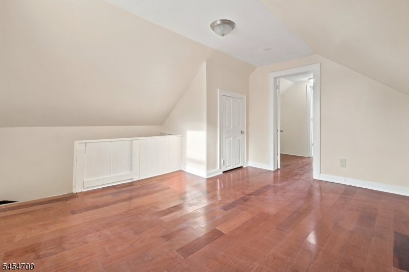 359 S 18Th St, Newark, NJ, 07103-1318