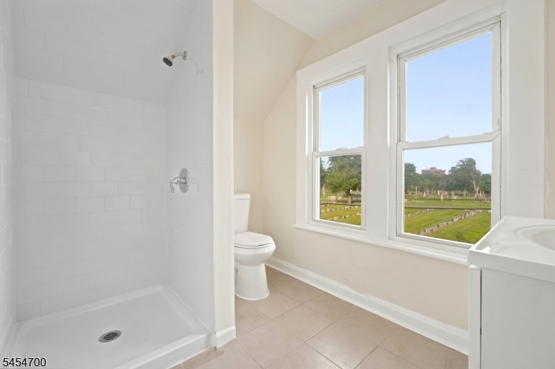 359 S 18Th St, Newark, NJ, 07103-1318