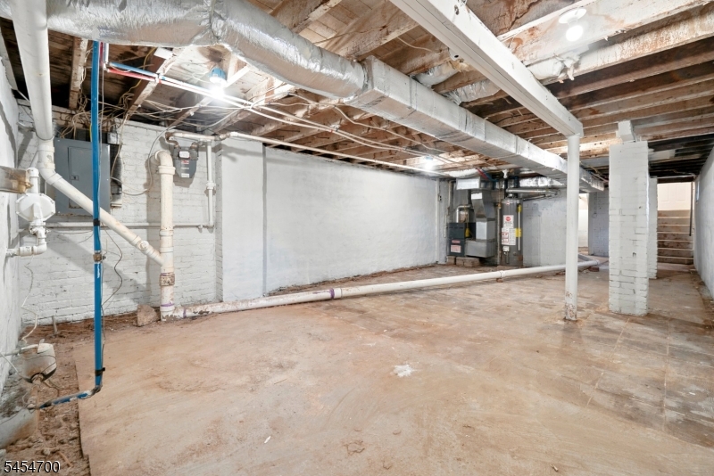 359 S 18Th St, Newark, NJ, 07103-1318