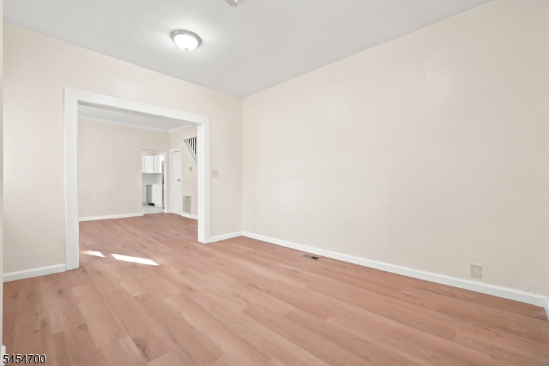 359 S 18Th St, Newark, NJ, 07103-1318