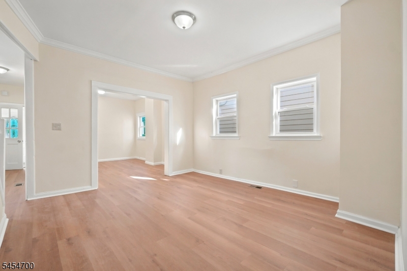 359 S 18Th St, Newark, NJ, 07103-1318