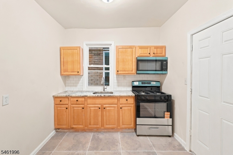 491 S 17Th St, Newark, NJ, 07103-1203