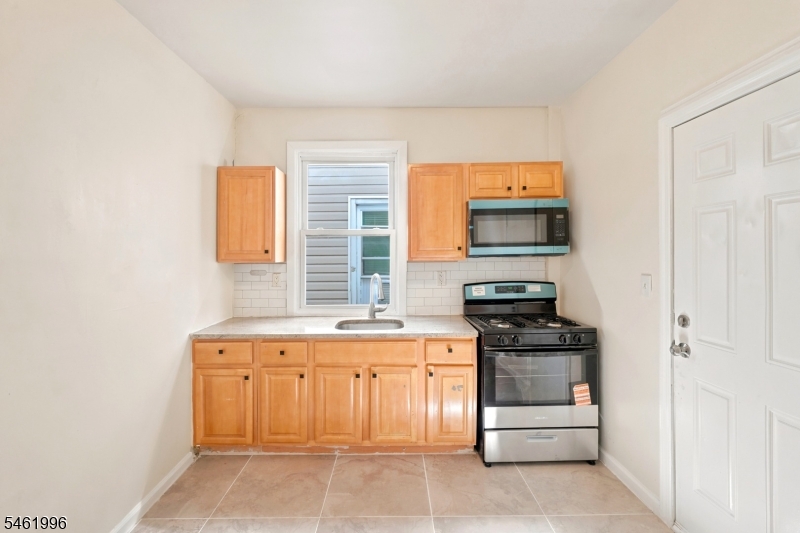 491 S 17Th St, Newark, NJ, 07103-1203