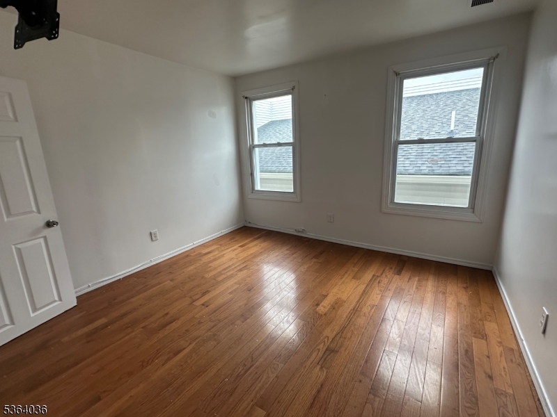 348 13Th Ave, Newark, NJ, 07103-3794