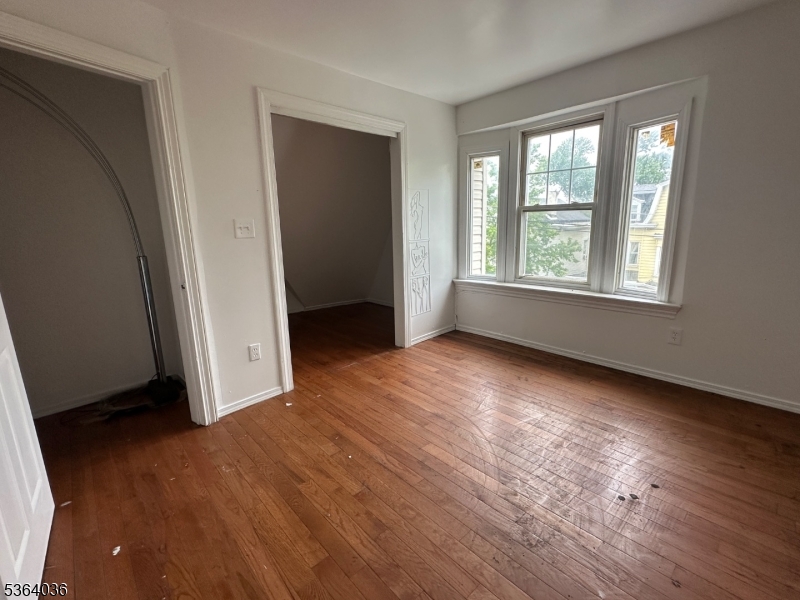 348 13Th Ave, Newark, NJ, 07103-3794