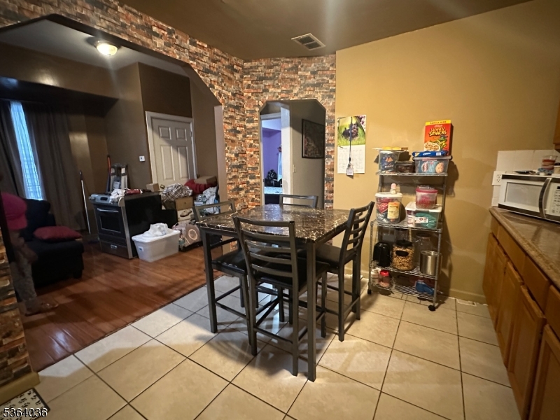 348 13Th Ave, Newark, NJ, 07103-3794