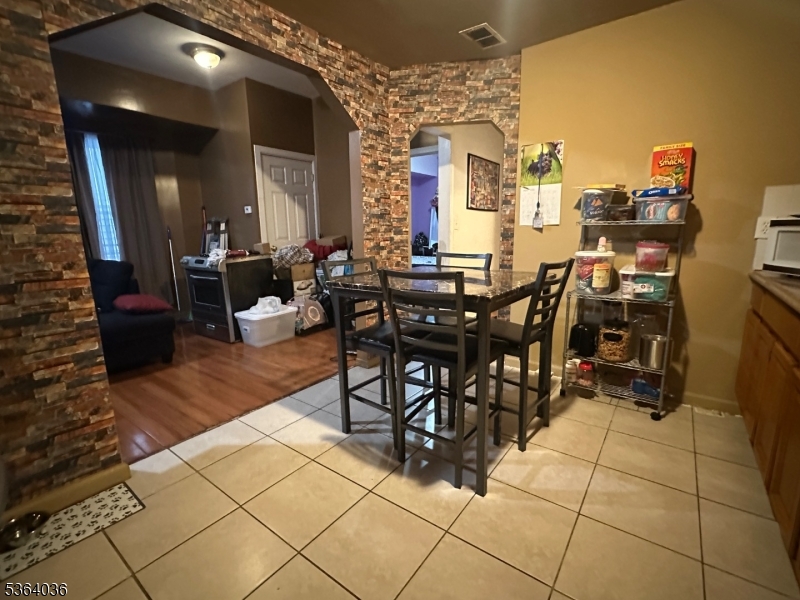 348 13Th Ave, Newark, NJ, 07103-3794