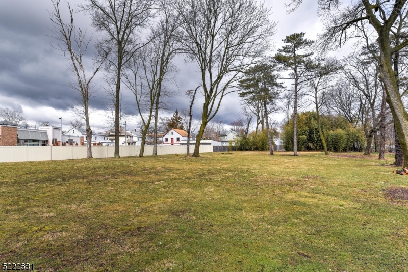 listing main picture