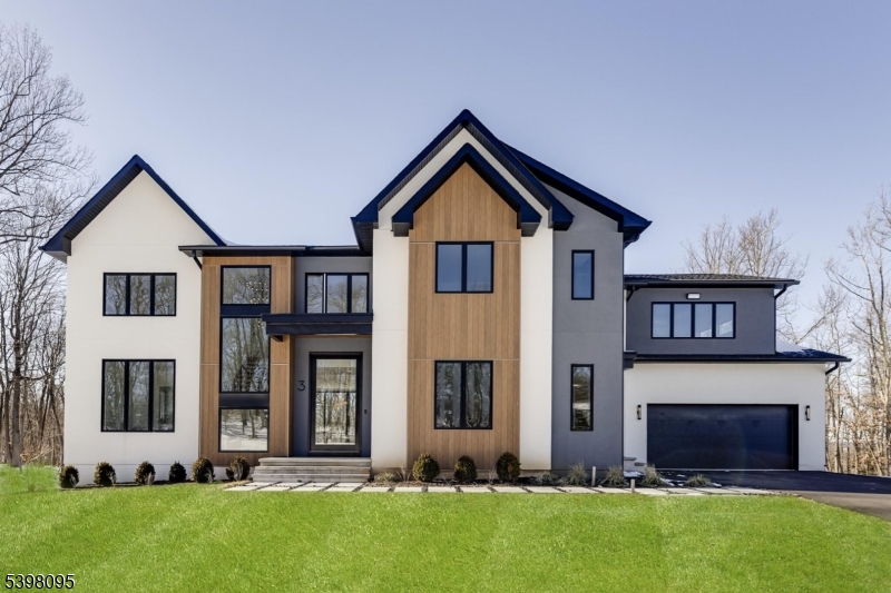 listing main picture