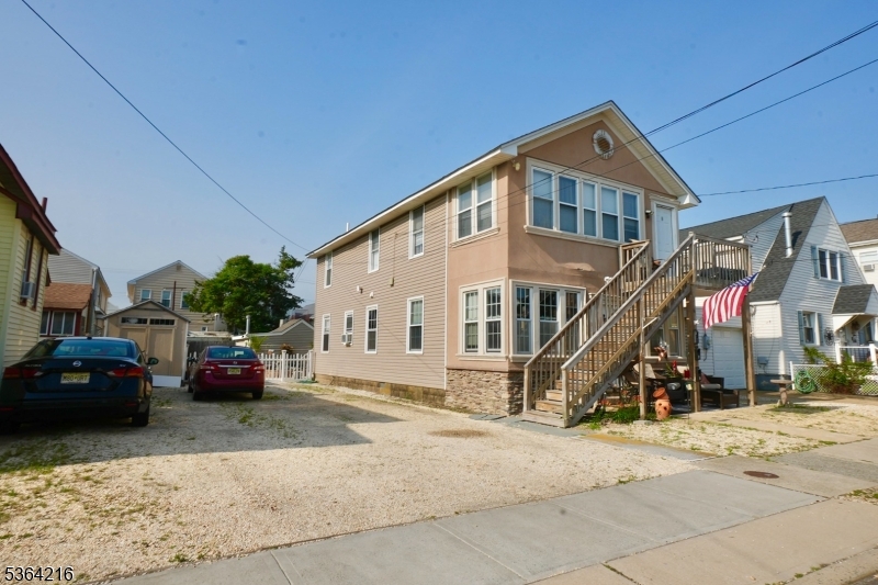 listing main picture