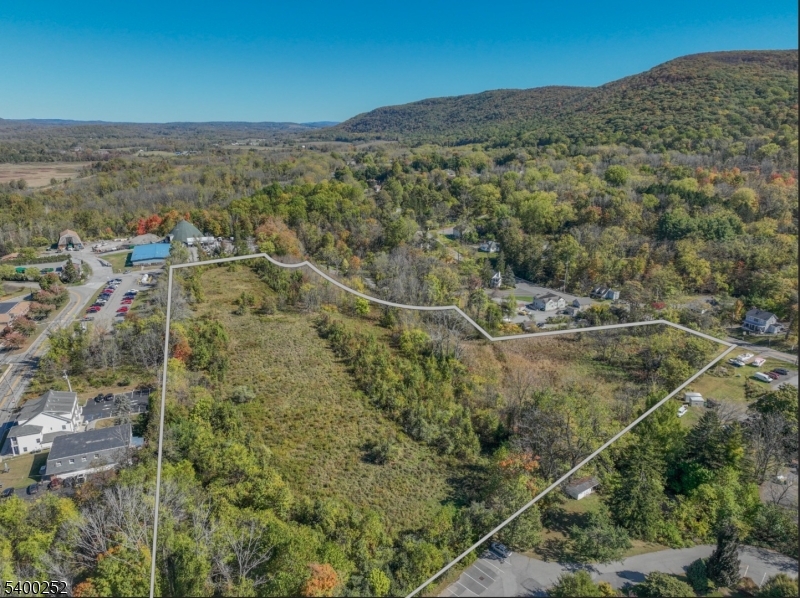 listing main picture