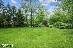 Beauty and privacy abound - Close to Millburn and Maplewood downtowns.