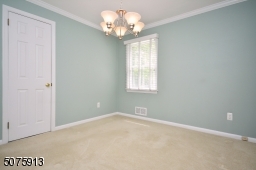 Also with hardwood under the carpet