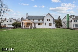 Farmhouse colonial w/covered patio and FP