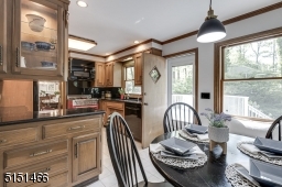CUSTOM WOOD CABINETS