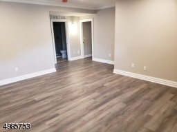 Nicely sized recreation room