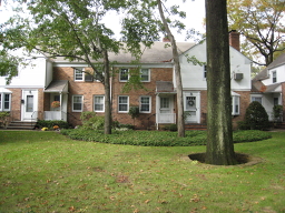 UNIT FACES DORIAN RD AND HISTORIC STONELEIGH PARK