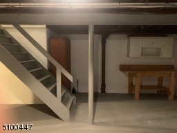 HANDY WORKBENCH