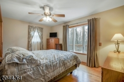 Great corner room with full bathroom.