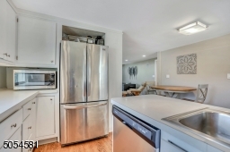 Stainless Steel appliances throughout the Kitchen!