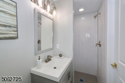 Ground floor full bath