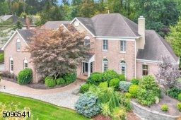 Very quiet location, one of the best locations in the neighborhood!