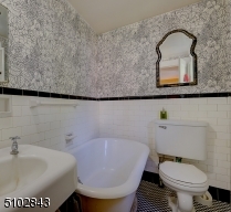 En Suite to Bedroom