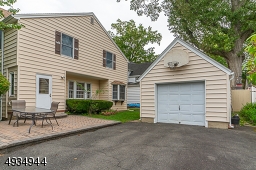 Detached garage and paver patio