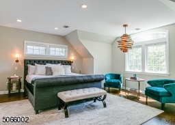 Vaulted Ceiling & Sitting Area.