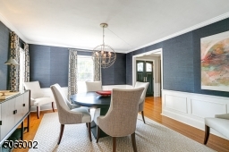 Decorative Chair Molding.