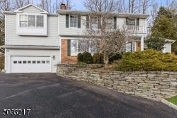 Sun-drenched Colonial set on a private lot on a cut-du sac