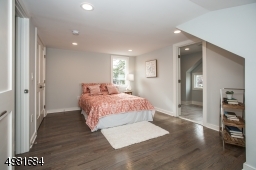 Private 3rd level bedroom and en suite.
