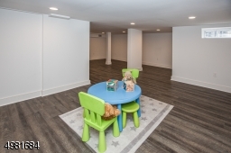 Recreation room, media room or gym...you decide.