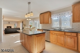 Beautiful granite and SS appliances.