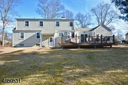 Large level lot