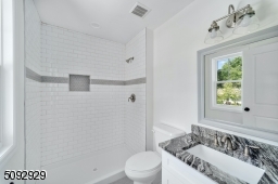 Ensuite bath 2nd floor