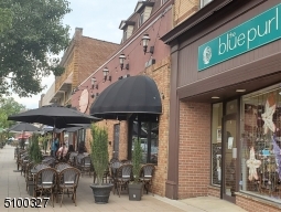 Pass through the alley to find Main St shops, restaurants and more!