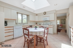 With tons of natural light.