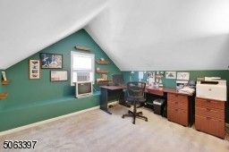Bedroom/Office - 4