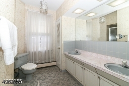 Double vanity