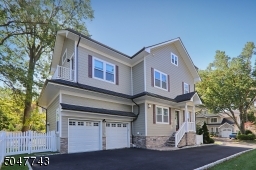 Side entrance off driveway