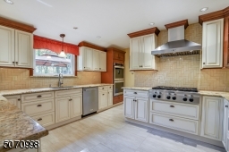 Top of the line SS appliances, fit for the best of chef's!