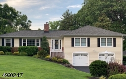 Gorgeous home in quiet neighborhood