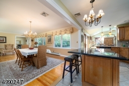 Entertaining is a breeze with all this space!