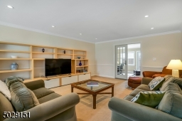 Great size room, enjoy and relax!